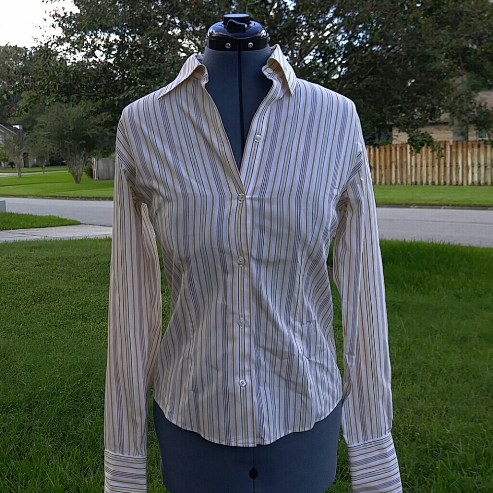 Casual Corner small fitted non-iron shirt